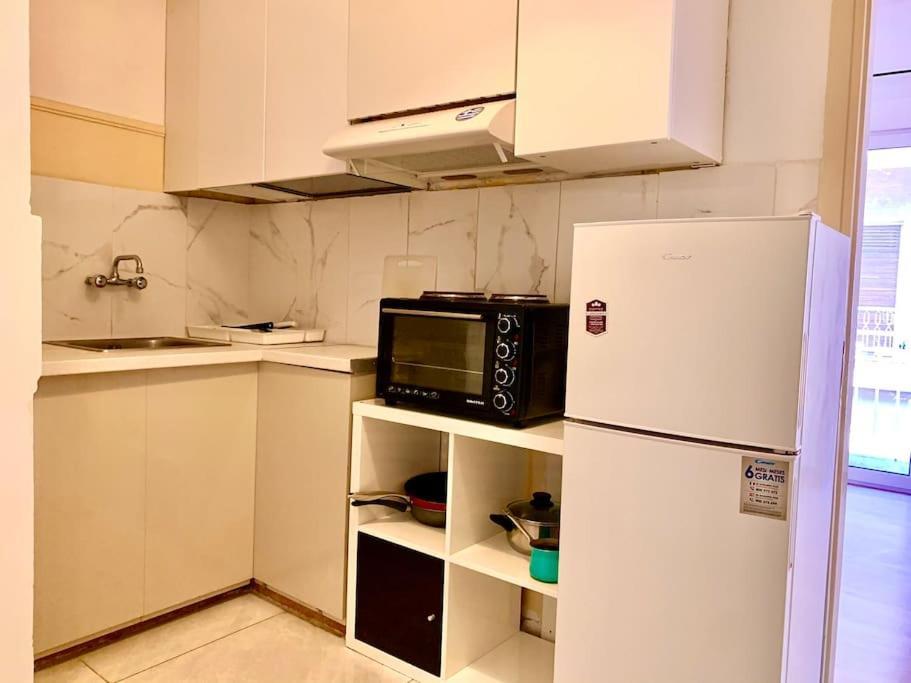 2 Bedroom Apartment 300 Meters Metro Aghios Loanis Aten Exteriör bild